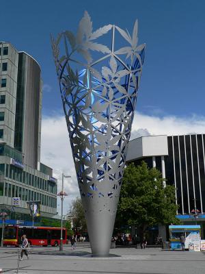 374L Christchurch Vase.jpg