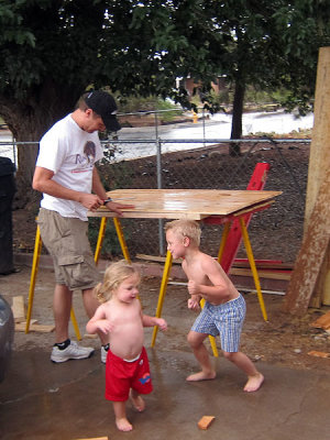 Kids helping Daddy