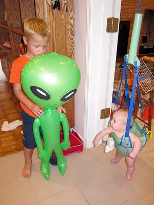 Simon introduces Annie to Alien Baby