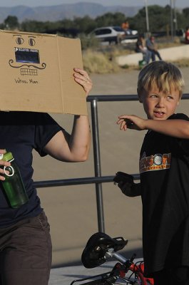 This is how NOT to look at the sun