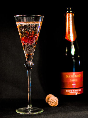 Cava with Hibiscus Flower - Brad