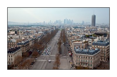 La-Defense-in-the-distance.jpg