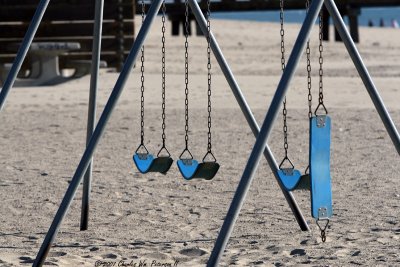 Swing at Hueneme Beach, CA (0973)