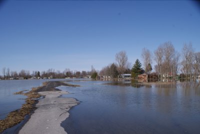 3e rue Saint-Blaise (Entre 46e et 50e Av.)