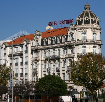 very nice accomodations overlooking the river