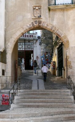 Entry to a labryrinth of walkways, paths and beauty