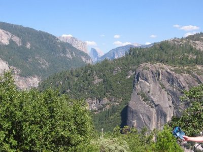 Yosemite panorama 13.jpg