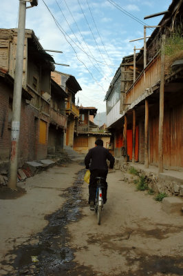 Street of Xiahe.