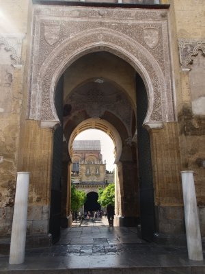 Looking though to the Mezquita