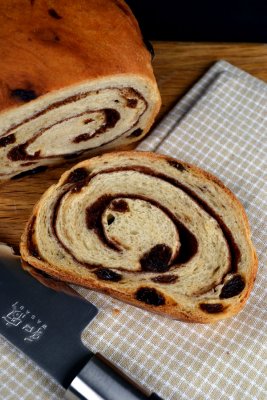 Cinnamon Raison Bread 017.jpg