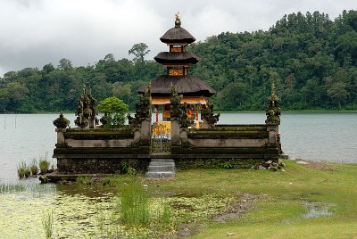 Pura Ulun Danau Bratan - Hindu/Buddhist Temple