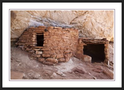 Yellow House Ruins in Sheiks Canyon