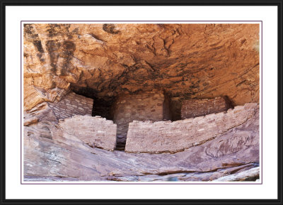 Ruins in Mule Canyon