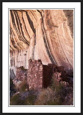 Ruins in Mule Canyon