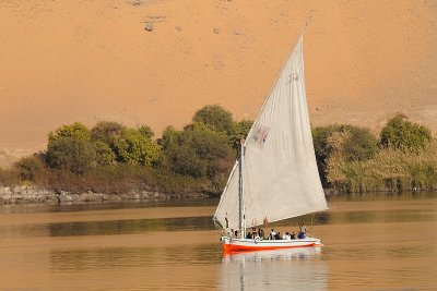 Felouque sur le Nil. Felucca on the Nile. 