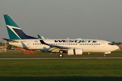 Boeing 737-700 in Montreal
