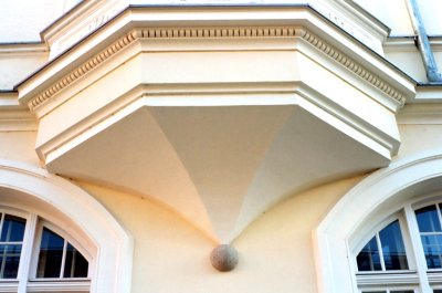 )(
