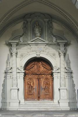 Hof Kirche Entry