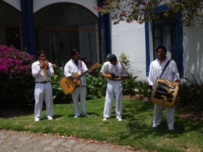 Hacienda Pinsaquoi_band_IMGP1795_01.JPG