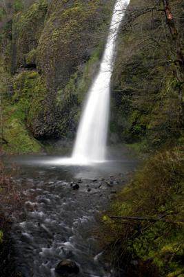 Horsetail_Falls_01.jpg