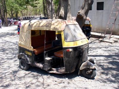 Auto rickshaw (3-wheel Taxi)