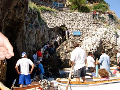 Boats queueing at Grotta Azzurra
