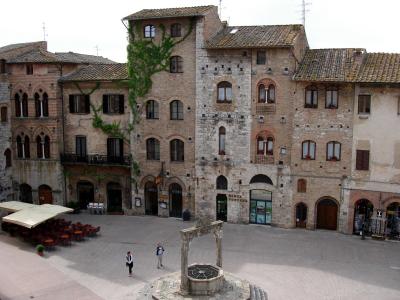 Tuscana - San Gimignano, Siena, Chianti and Bologna