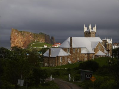 Percée, église, pointe et roche #01
