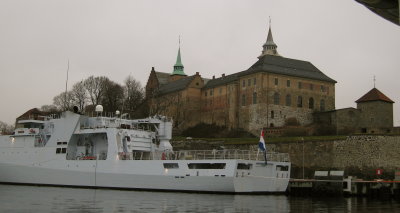 The fortress and a Dutch navy ship