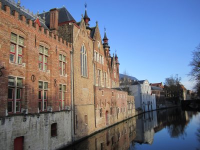 Bruges - canals and sun