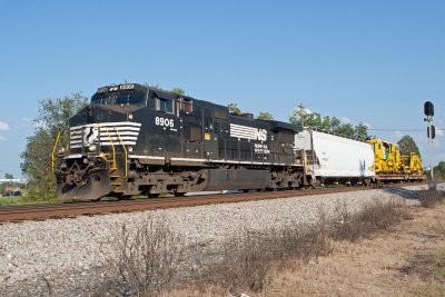 NS 8906