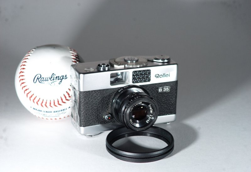 Rollei B35