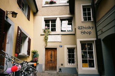 Geburtshaus von Gottfried Keller
...und Whisky Shop