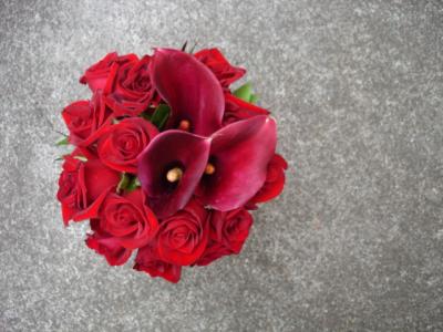 calla and roses