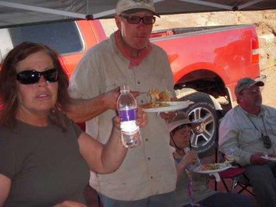 John & Jody enjoy dinnerand some cold water