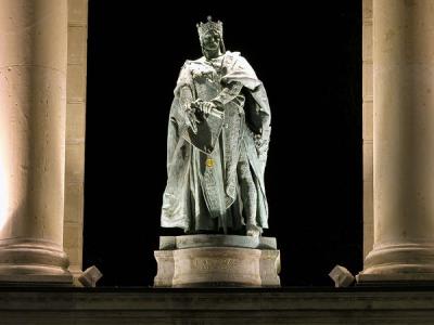 Hsk Tr (Heroe's Square) Monument (detail)