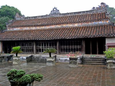 Luong Khiem Palace