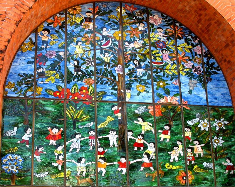 Manuel Lepe stained glass window, Plaza Principal, Puerto Vallarta