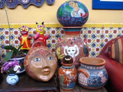 Ceramic pots, Casa de las Flores B&B, Tlaquepaque