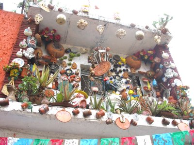 Familia Mena S. ceramics display, Calle Juarez, Tlaquepaque