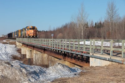 Freight 419 arriving 2011 April 15th approaching Store Creek