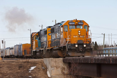 2011 April 22nd locomotives starting up to take Polar Bear Express south