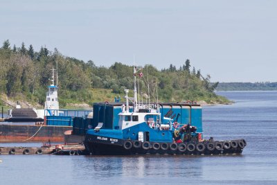 Tug Nelson River with new Ontario Northland barge Niska I behind freight barge 2011 August 12th
