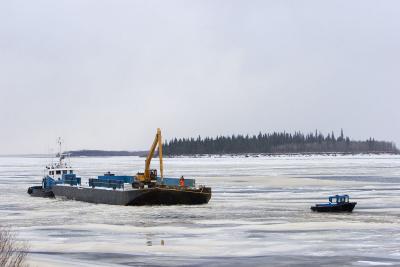 Towing and pushing a barge to its winter home Nov 16