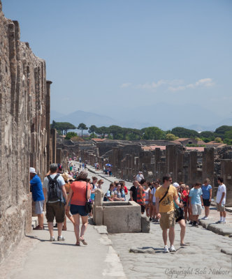 Day 6 - Busy Pompeii Streets #2