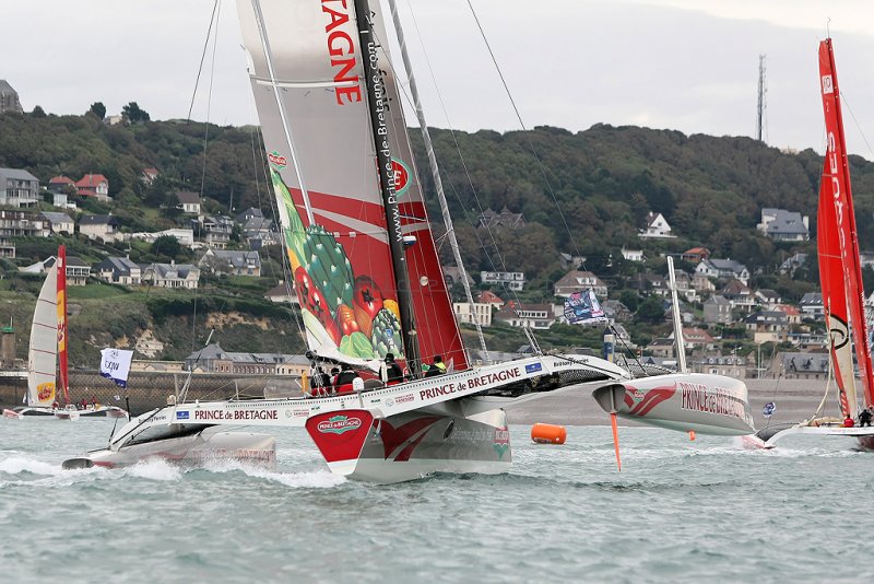 579 Multi50 Trophee du Port de Fecamp 2011 - MK3_4378_DxO Pbase.jpg