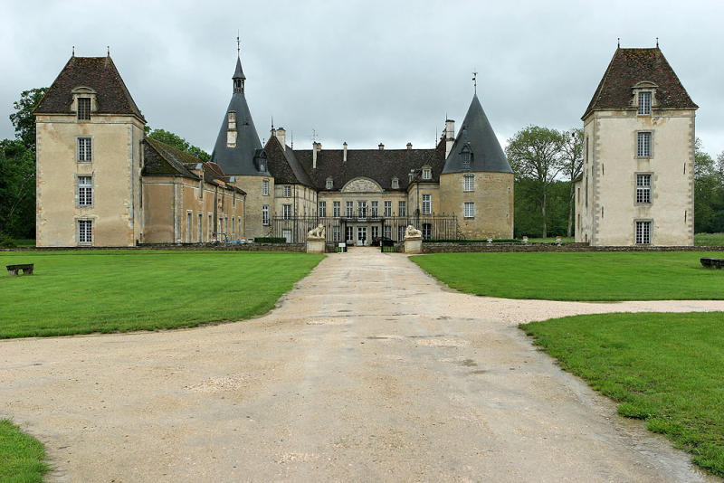 Visite du chateau de Commarin dans la Côte d'Or, en Bourgogne