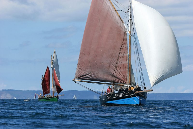 Douarnenez 2006 - Jeudi 27 juillet - Marie-Madeleine devant Gladys