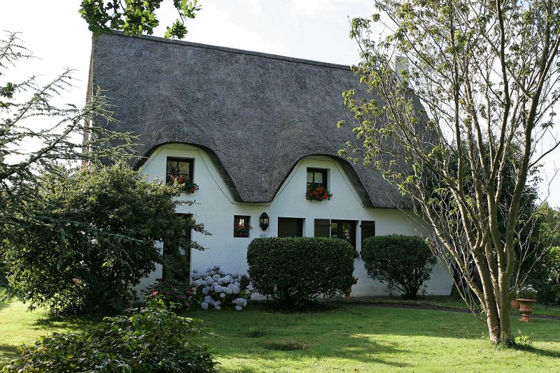 Maison  toit de chaume dans le hameau de Kerhouguet - IMG_0385_DXO.jpg