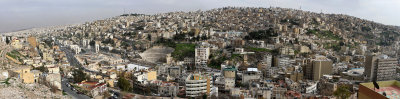 Panorama de la partie est de la ville d'Amman pris depuis la citadelle